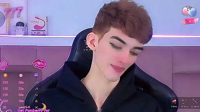 Baby FenixTS online show from February 1, 2026, 5:06 am