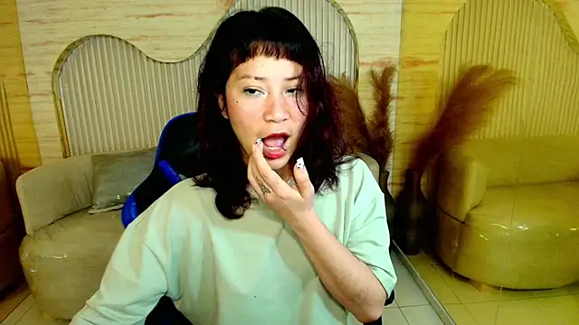 valentina r  online show from February 24, 2026, 3:18 am