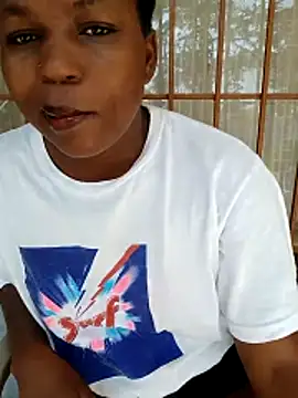 Snapshot of SweetHoney21_ chatting on March 27, 2026, 9:10 am SweetHoney21 online show from March 27, 2026, 9:10 am