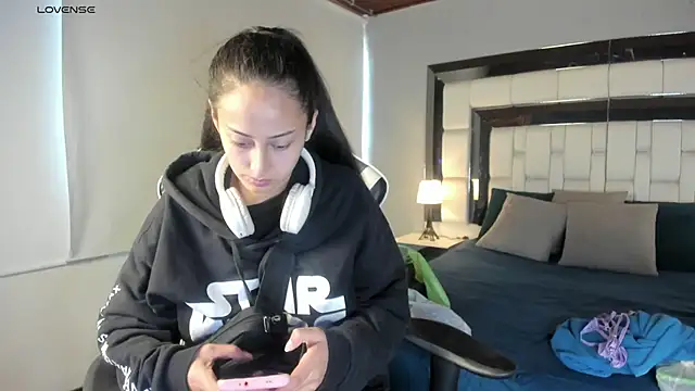 Adhara7 online show from October 13, 2025, 7:48 pm