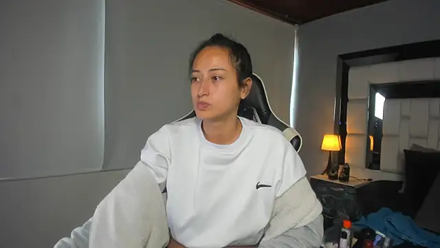 Adhara7 online show from January 8, 2026, 8:15 pm