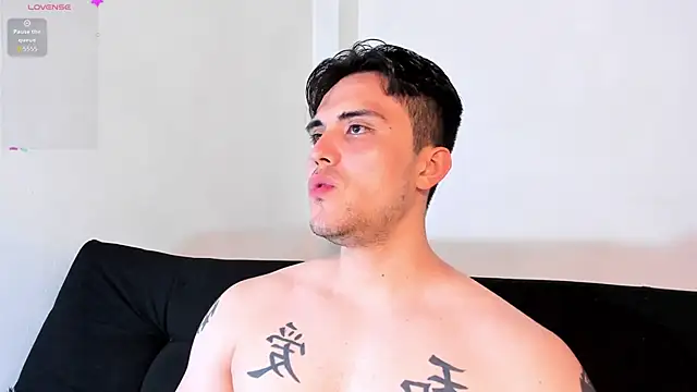 jasonxd9898 online show from February 7, 2026, 1:13 am