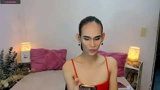 tsmokemachine online show from November 7, 2025, 2:21 pm