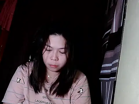 Snapshot of mimi15 chatting on February 1, 2026, 10:30 pm mimi15 online show from February 1, 2026, 10:30 pm