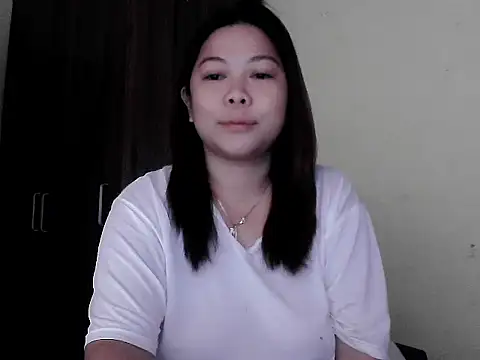 mimi15 online show from April 9, 2026, 10:27 pm