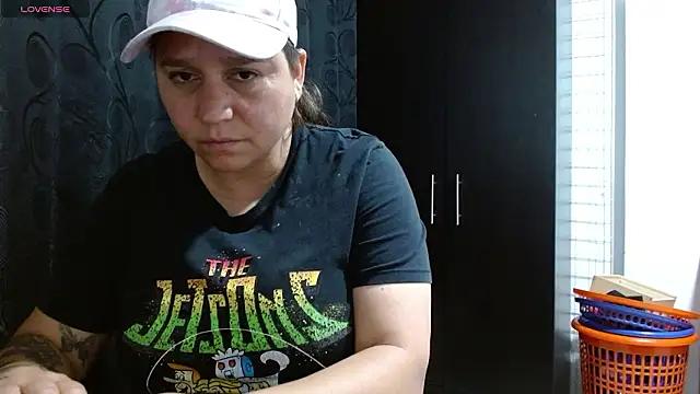 Snapshot of haashkyo chatting on February 14, 2026, 6:46 am haashkyo online show from February 14, 2026, 6:46 am