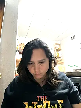 Snapshot of haashkyo chatting on January 18, 2026, 2:37 am haashkyo online show from January 18, 2026, 2:37 am