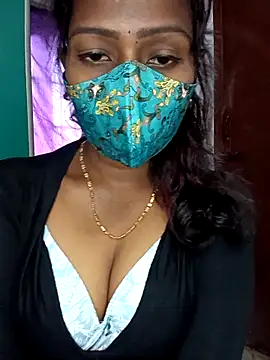 Snapshot of Tamil_kavinila chatting on October 18, 2025, 4:47 am Tamil kavinila online show from October 18, 2025, 4:47 am