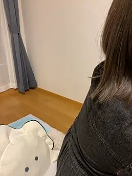 Snapshot of h415a812 chatting on November 8, 2025, 2:53 pm h415a812 online show from November 8, 2025, 2:53 pm