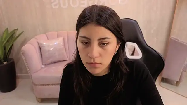 Snapshot of Zoe_Blaze_A chatting on September 23, 2025, 11:39 am Zoe Blaze A online show from September 23, 2025, 11:39 am
