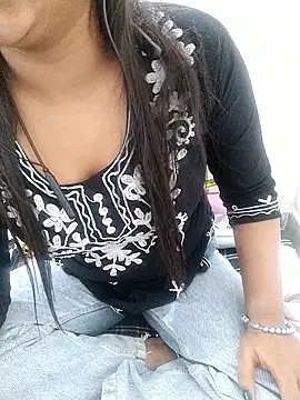 Kavya Rathore online show from November 20, 2025, 5:52 am