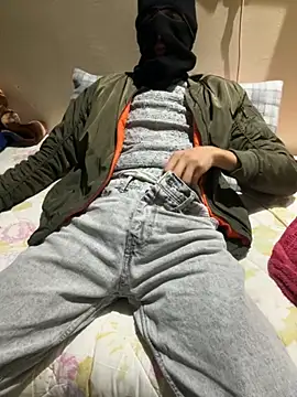 Yasar-Xxxl online show from February 26, 2026, 12:32 am