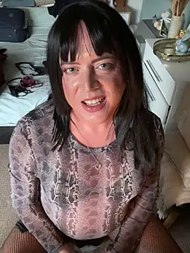 Snapshot of tifaniidalvero chatting on September 12, 2025, 2:17 pm tifaniidalvero online show from September 12, 2025, 2:17 pm