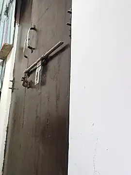 poojam93 online show from December 14, 2025, 1:56 am