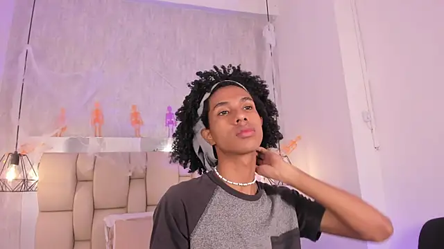 Johan gz  online show from October 28, 2025, 11:42 am