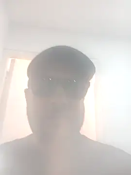 facha28 online show from November 8, 2025, 11:41 pm