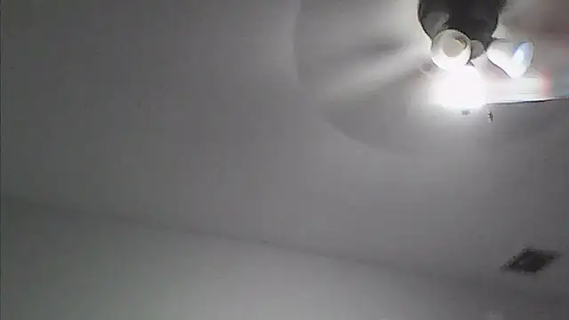 sarahkat86 online show from April 7, 2026, 11:06 pm