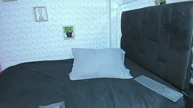 Snapshot of lisa_logan chatting on February 28, 2026, 4:45 am lisa logan online show from February 28, 2026, 4:45 am