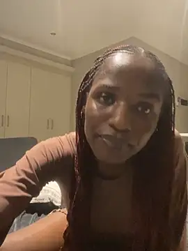 Snapshot of Trans_fairy chatting on February 20, 2026, 5:26 pm Trans fairy online show from February 20, 2026, 5:26 pm