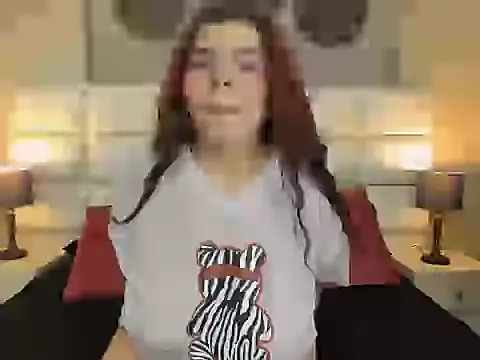 Snapshot of SuzzieSweet chatting on February 28, 2026, 9:14 pm SuzzieSweet online show from February 28, 2026, 9:14 pm