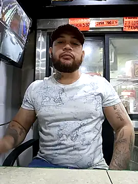 Catire10  online show from November 5, 2025, 1:25 pm