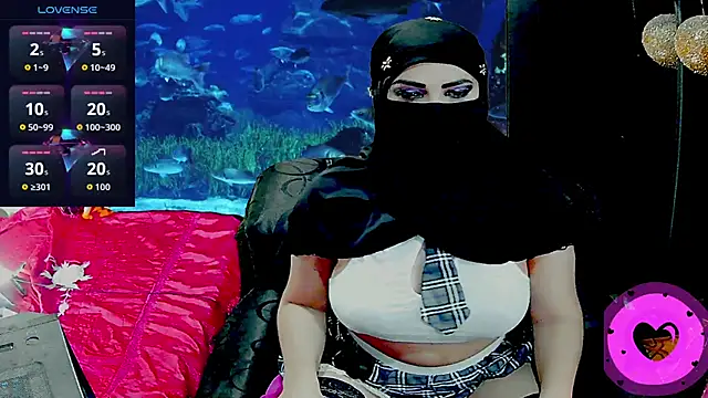 Snapshot of SultanaLayla chatting on November 4, 2025, 7:39 pm SultanaLayla online show from November 4, 2025, 7:39 pm