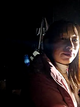 ngocngoc cute online show from November 30, 2025, 1:56 pm