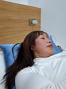 ngocngoc cute online show from January 10, 2026, 12:55 pm