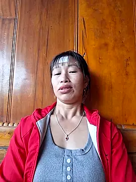 ngocngoc cute online show from October 18, 2025, 3:52 am