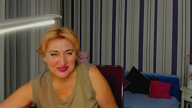 Snapshot of MilanaAlvis chatting on October 13, 2025, 6:15 am MilanaAlvis online show from October 13, 2025, 6:15 am