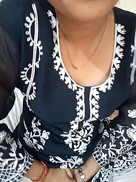 Neha Tyagi online show from October 10, 2025, 5:08 am