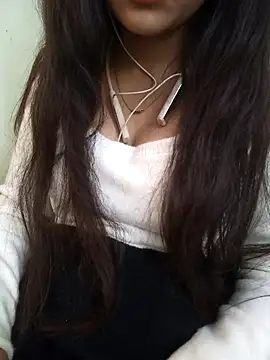 Neha Tyagi online show from November 19, 2025, 8:58 am