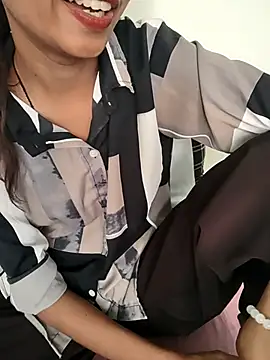 Anjana Lovely online show from September 23, 2025, 4:41 am