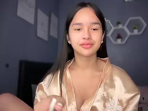 lelasohna online show from September 18, 2025, 2:25 am