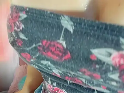 Tania xw online show from November 20, 2025, 12:17 pm