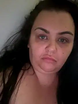 bbwchantelle online show from November 7, 2025, 3:33 am