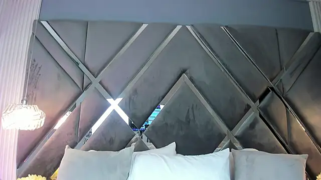 CoraimaSahin online show from March 17, 2026, 4:26 am