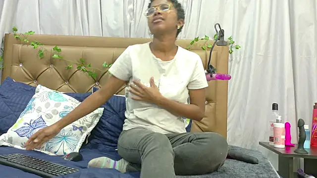 didoelizabeth online show from September 24, 2025, 12:55 pm