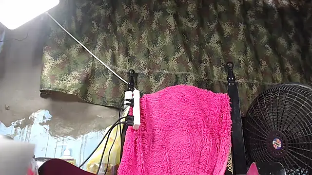 maggi hotsson online show from January 17, 2026, 10:13 pm