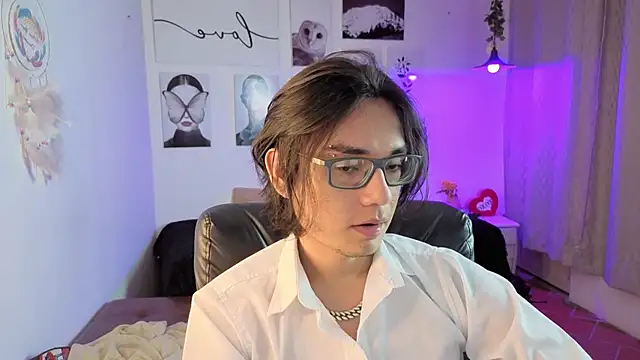 Snapshot of davoxer chatting on February 5, 2026, 3:35 am davoxer online show from February 5, 2026, 3:35 am