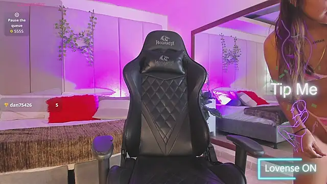 Snapshot of mia_rousse25 chatting on February 9, 2026, 2:26 pm mia rousse25 online show from February 9, 2026, 2:26 pm