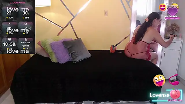 Snapshot of shirleyrojas chatting on October 25, 2025, 7:58 pm shirleyrojas online show from October 25, 2025, 7:58 pm