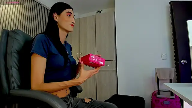 Snapshot of lily_cash1 chatting on November 11, 2025, 7:08 pm lily cash1 online show from November 11, 2025, 7:08 pm