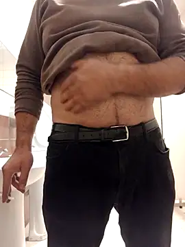 bullut06 online show from November 28, 2025, 12:27 pm