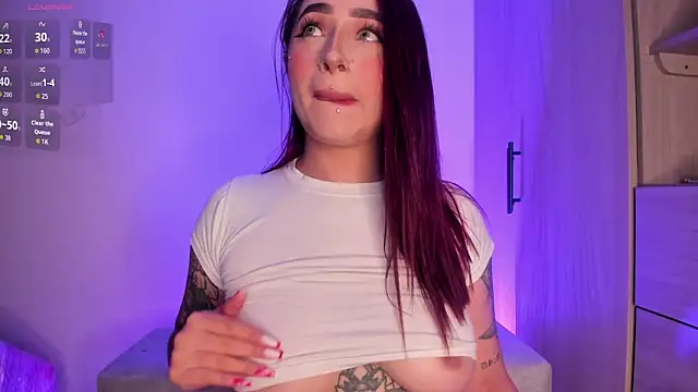 Snapshot of scarlett_Collinss chatting on February 6, 2026, 5:14 am scarlett Collinss online show from February 6, 2026, 5:14 am