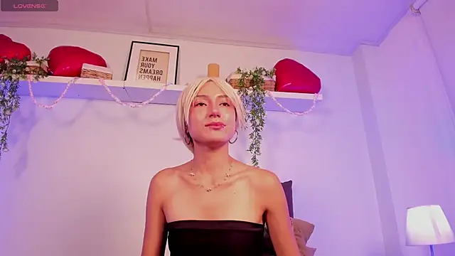 Snapshot of Vampgyal chatting on February 27, 2026, 9:03 pm Vampgyal online show from February 27, 2026, 9:03 pm