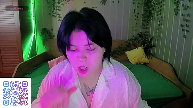 Alisa Monroe online show from October 22, 2025, 2:44 am