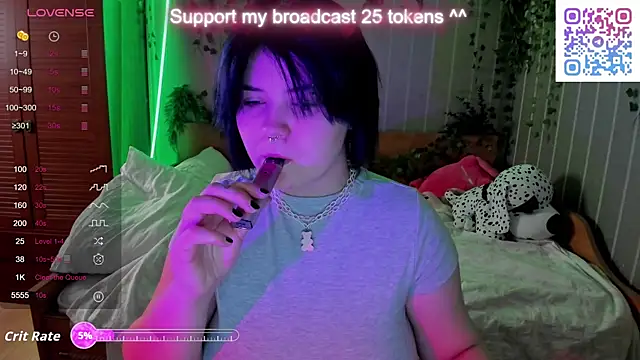 Alisa Monroe online show from November 5, 2025, 3:31 am