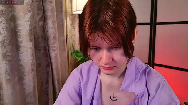 Snapshot of Aria_Vox chatting on November 12, 2025, 7:34 am Aria Vox online show from November 12, 2025, 7:34 am