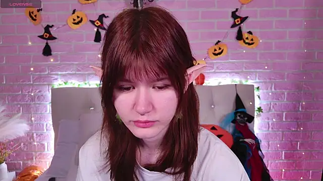 Snapshot of Aria_Vox chatting on October 25, 2025, 3:49 am Aria Vox online show from October 25, 2025, 3:49 am